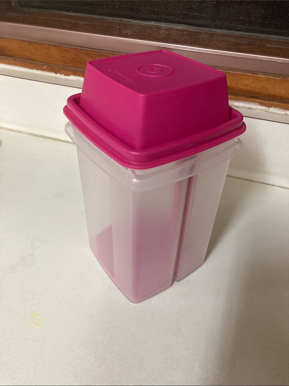 Tupperware Puckle keeper Storage Container Set with Insert - Home Organization - Picture 5 of 5
